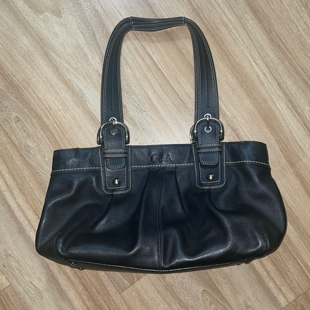 Coach Black leather Expandable Handbag